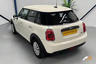 Used 2015 MINI Hatch One Pepper White - Interior and Exterior details 18