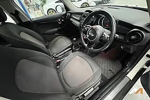 Used 2015 MINI Hatch One Pepper White - Interior and Exterior details 11