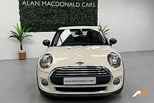 Used 2015 MINI Hatch One Pepper White - Interior and Exterior details 4