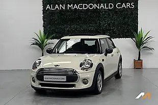 Used 2015 MINI Hatch One Pepper White - Interior and Exterior details 7
