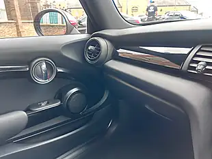 Used 2015 MINI Hatch One Red - Interior and Exterior details 18