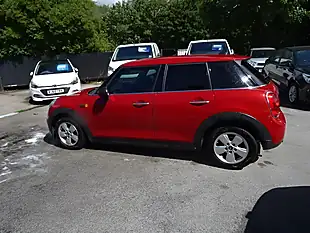 Used 2015 MINI Hatch One Red - Interior and Exterior details 10