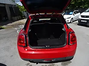 Used 2015 MINI Hatch One Red - Interior and Exterior details 12