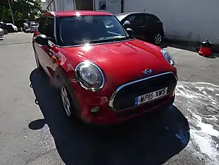 Used 2015 MINI Hatch One Red - Interior and Exterior details 14