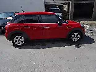 Used 2015 MINI Hatch One Red - Interior and Exterior details 7