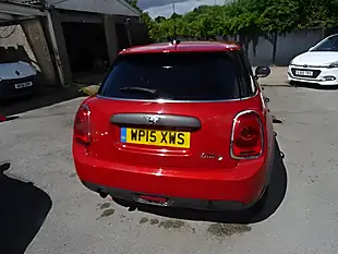 Used 2015 MINI Hatch One Red - Interior and Exterior details 9