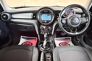 Used 2015 MINI Hatch One Red - Interior and Exterior details 7