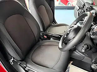 Used 2015 MINI Hatch One Red - Interior and Exterior details 12