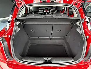 Used 2015 MINI Hatch One Red - Interior and Exterior details 9