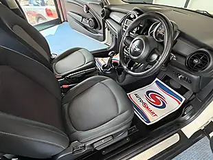 Used 2015 MINI Hatch One White - Interior and Exterior details 13