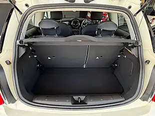 Used 2015 MINI Hatch One White - Interior and Exterior details 9