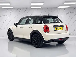 Used 2015 MINI Hatch One White - Interior and Exterior details 4