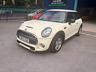 Used 2015 MINI Hatch One White - Interior and Exterior details 3