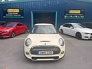 Used 2015 MINI Hatch One White - Interior and Exterior details 5