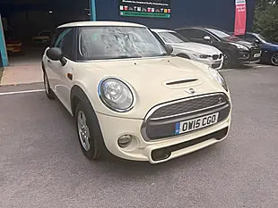 Used 2015 MINI Hatch One White - Interior and Exterior details 6