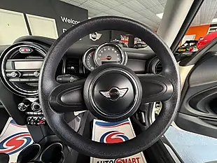 Used 2015 MINI Hatch One White - Interior and Exterior details 11