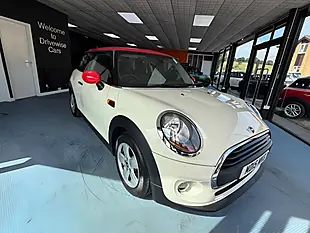 Used 2015 MINI Hatch One White - Interior and Exterior details 3