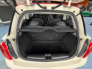 Used 2015 MINI Hatch One White - Interior and Exterior details 9