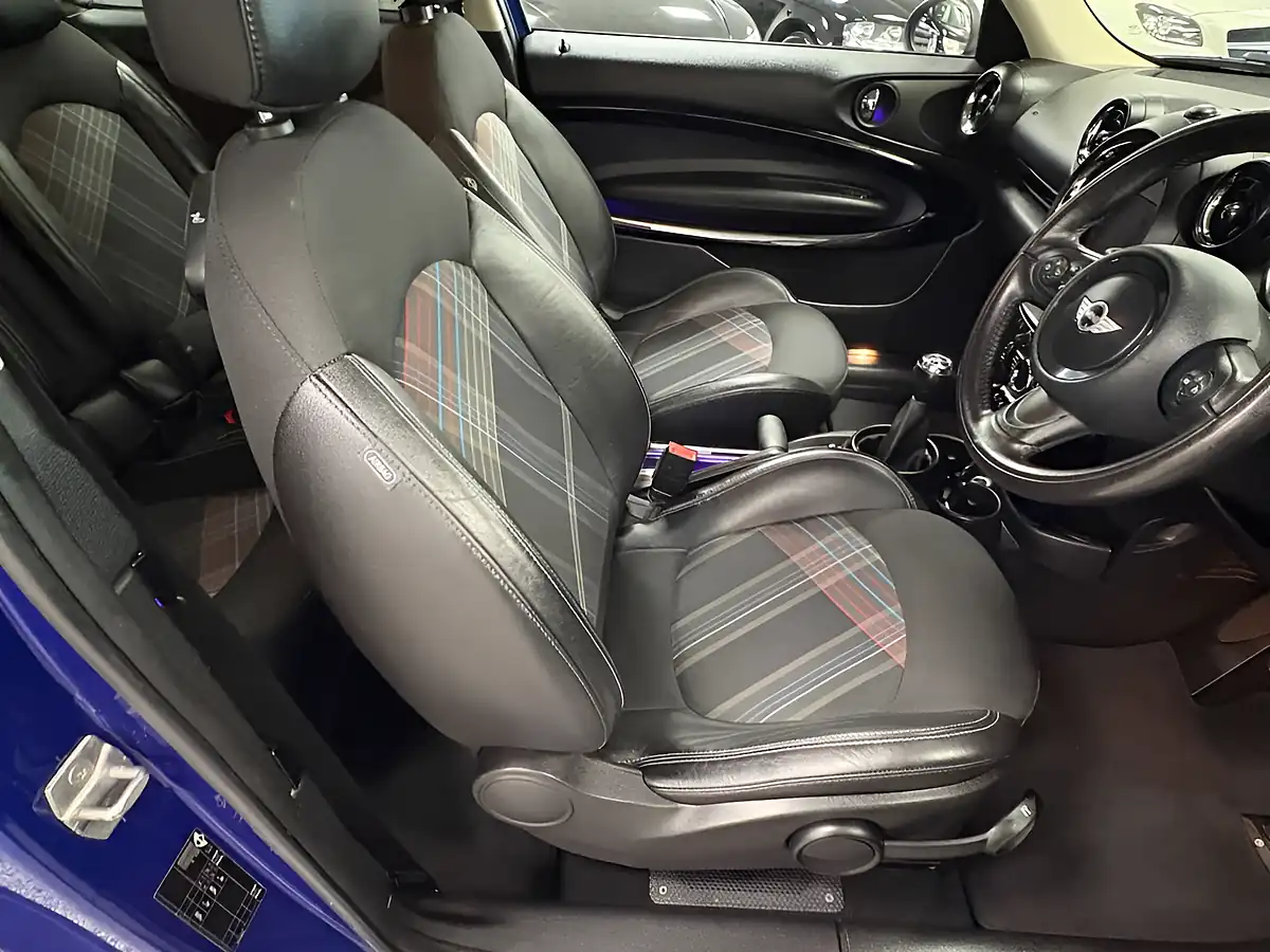 Used 2015 MINI Paceman Cooper Blue - Interior and Exterior details 17