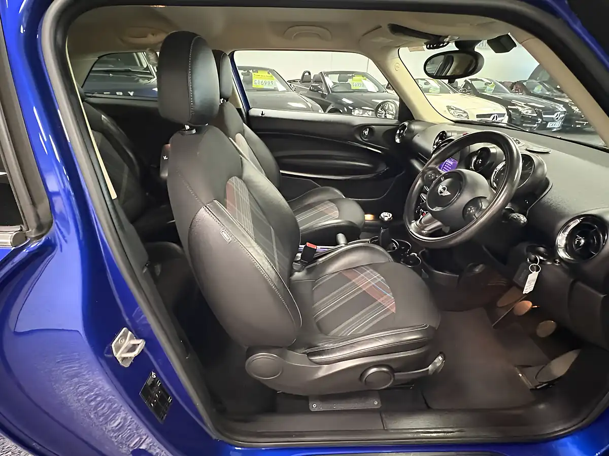 Used 2015 MINI Paceman Cooper Blue - Interior and Exterior details 20