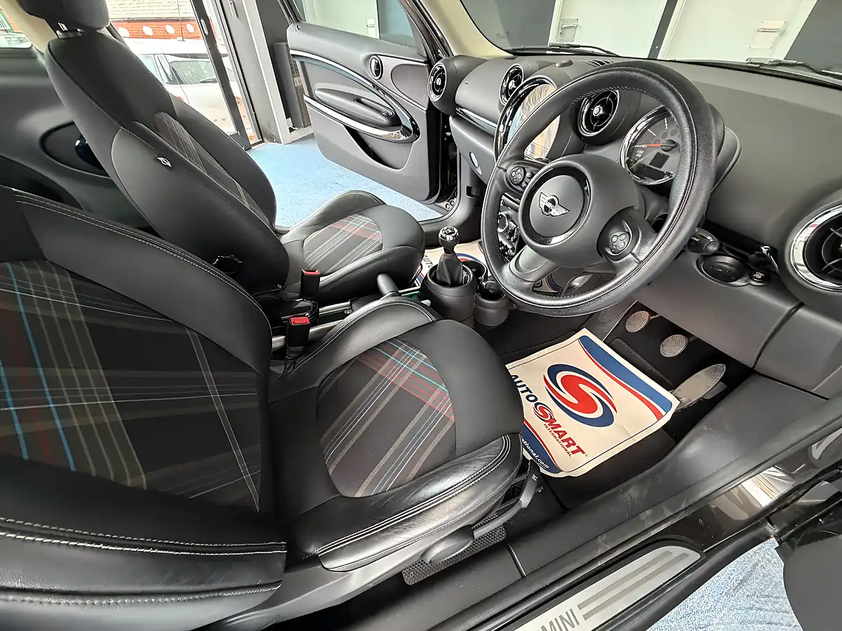 Used 2015 MINI Paceman Cooper Midnight Grey Metallic - Interior and Exterior details 10