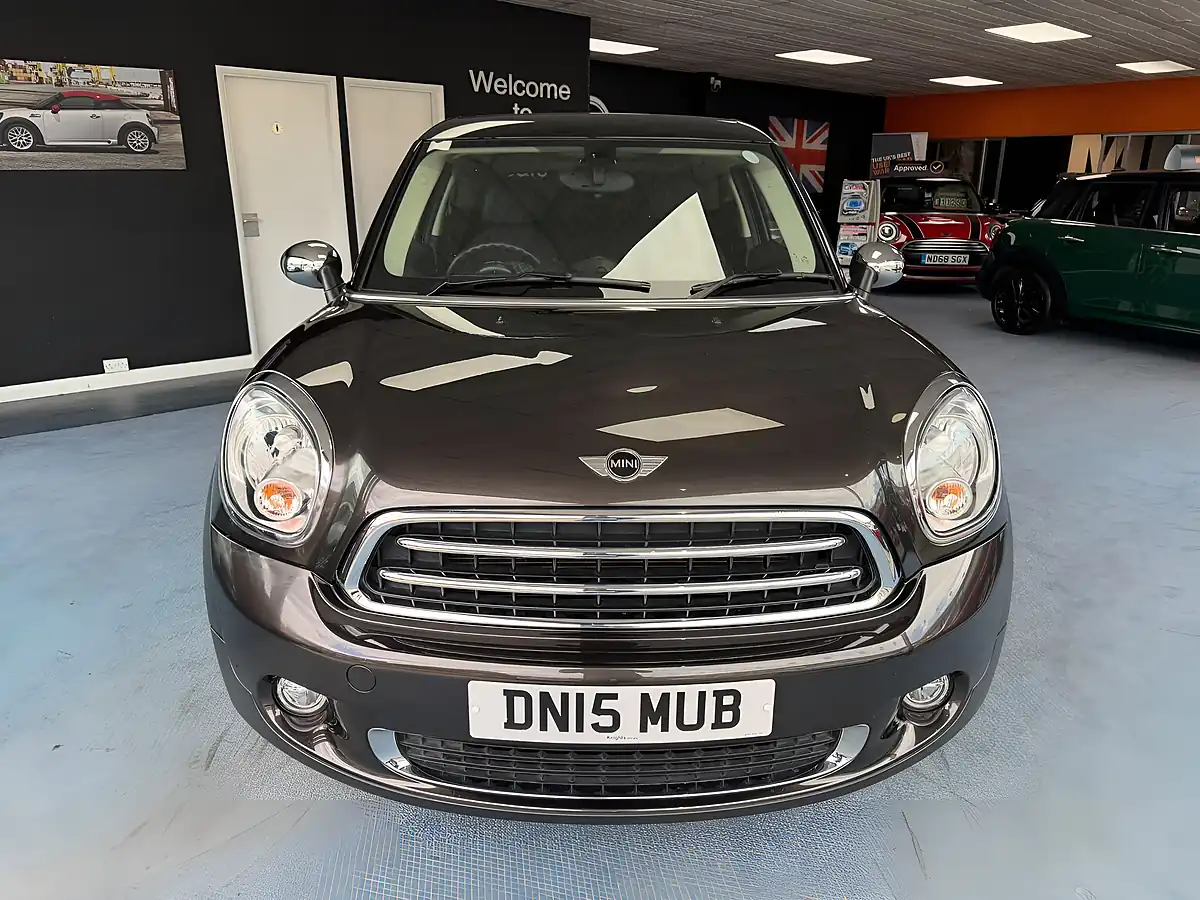 Used 2015 MINI Paceman Cooper Midnight Grey Metallic - Interior and Exterior details 4