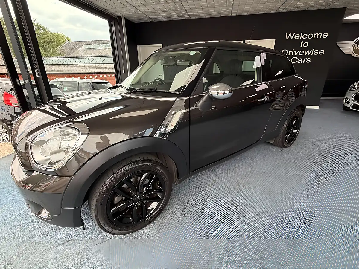 Used 2015 MINI Paceman Cooper Midnight Grey Metallic - Interior and Exterior details 5