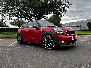 Used 2015 MINI Paceman Cooper S Chili Red - Interior and Exterior details 2