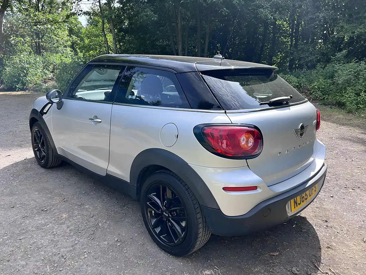 Used 2015 MINI Paceman Cooper Silver - Interior and Exterior details 4