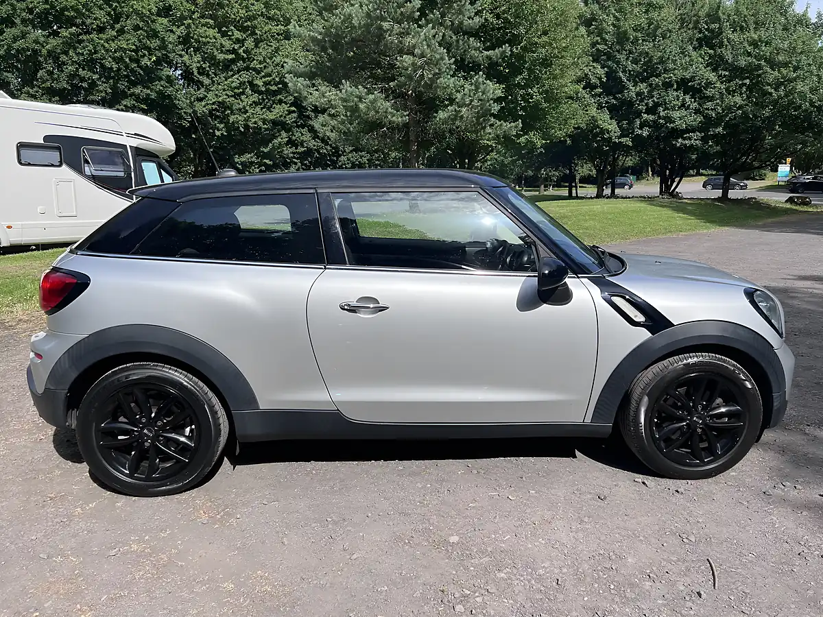 Used 2015 MINI Paceman Cooper Silver - Interior and Exterior details 7