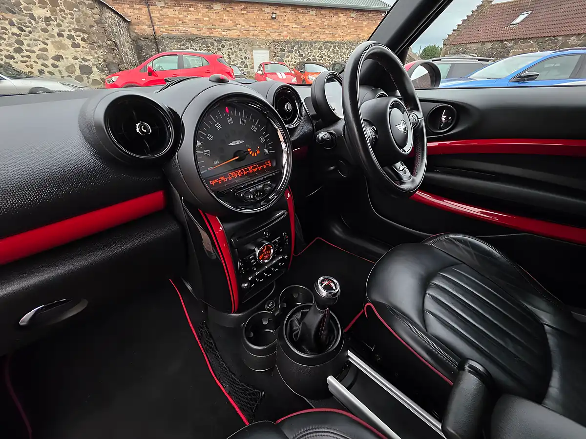 Used 2015 MINI Paceman John Cooper Works Absolute Black Metallic - Interior and Exterior details 11