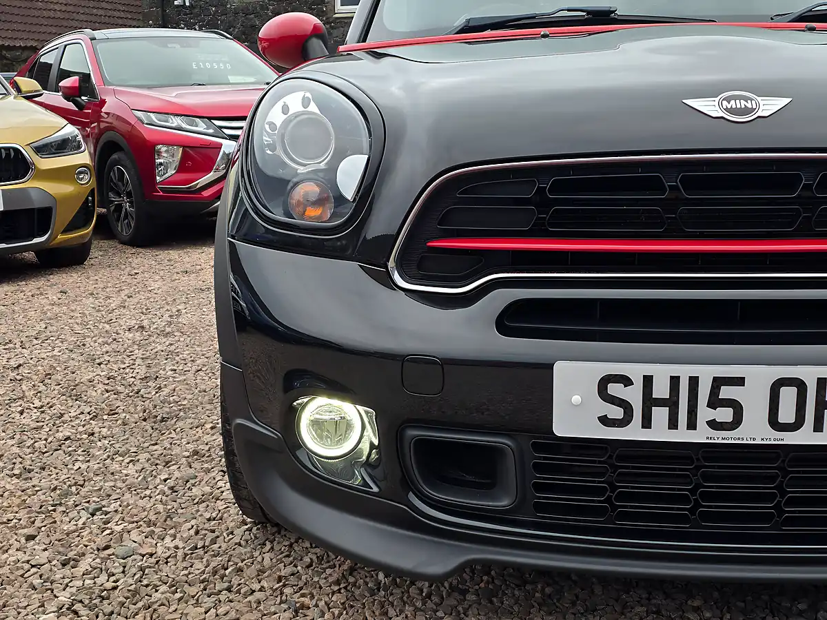 Used 2015 MINI Paceman John Cooper Works Absolute Black Metallic - Interior and Exterior details 4