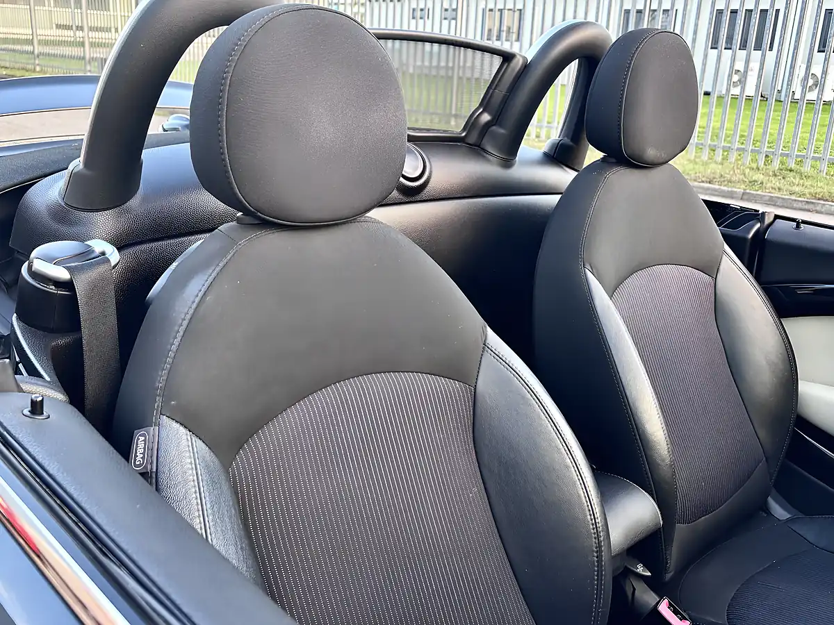 Used 2015 MINI Roadster Cooper Grey - Interior and Exterior details 16