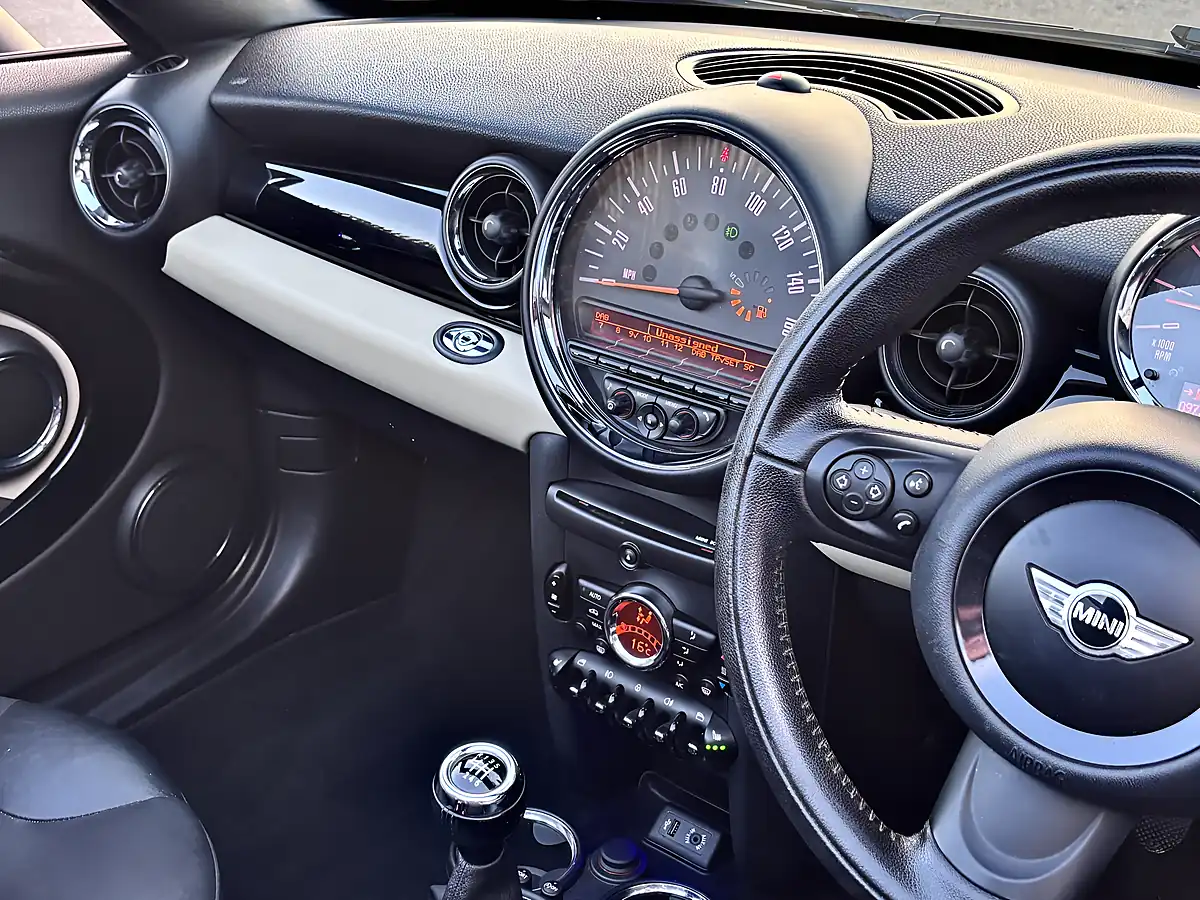 Used 2015 MINI Roadster Cooper Grey - Interior and Exterior details 2