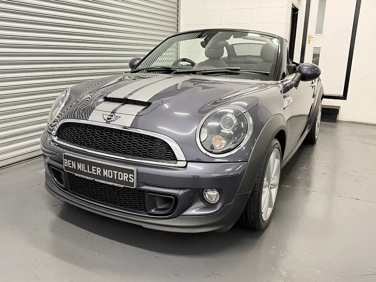 Used 2015 MINI Roadster Cooper S Grey - Interior and Exterior details 4