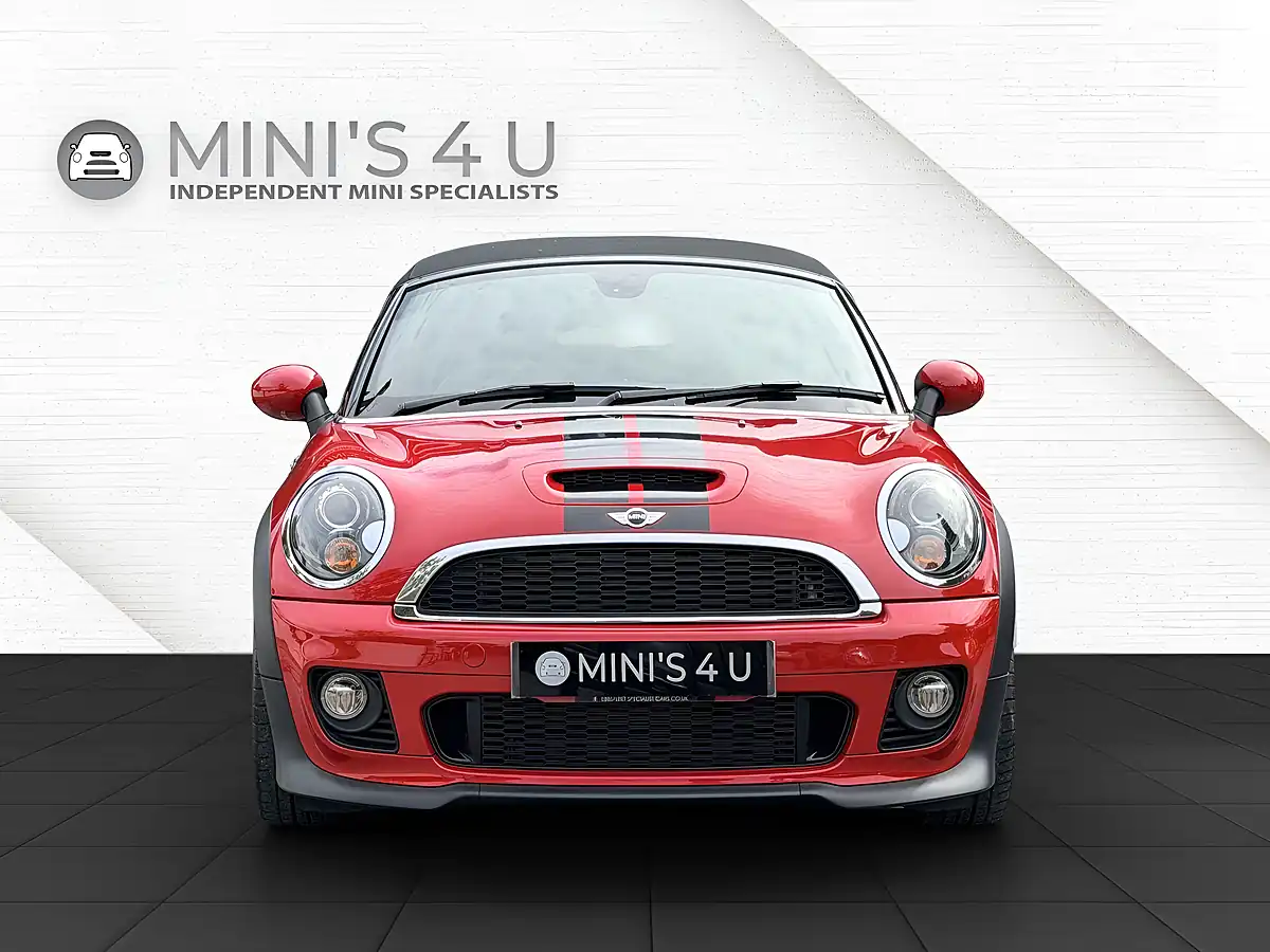 Used 2015 MINI Roadster Cooper S Red - Interior and Exterior details 10
