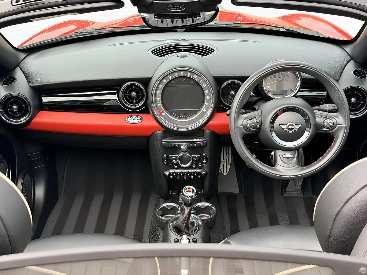 Used 2015 MINI Roadster Cooper S Red - Interior and Exterior details 11