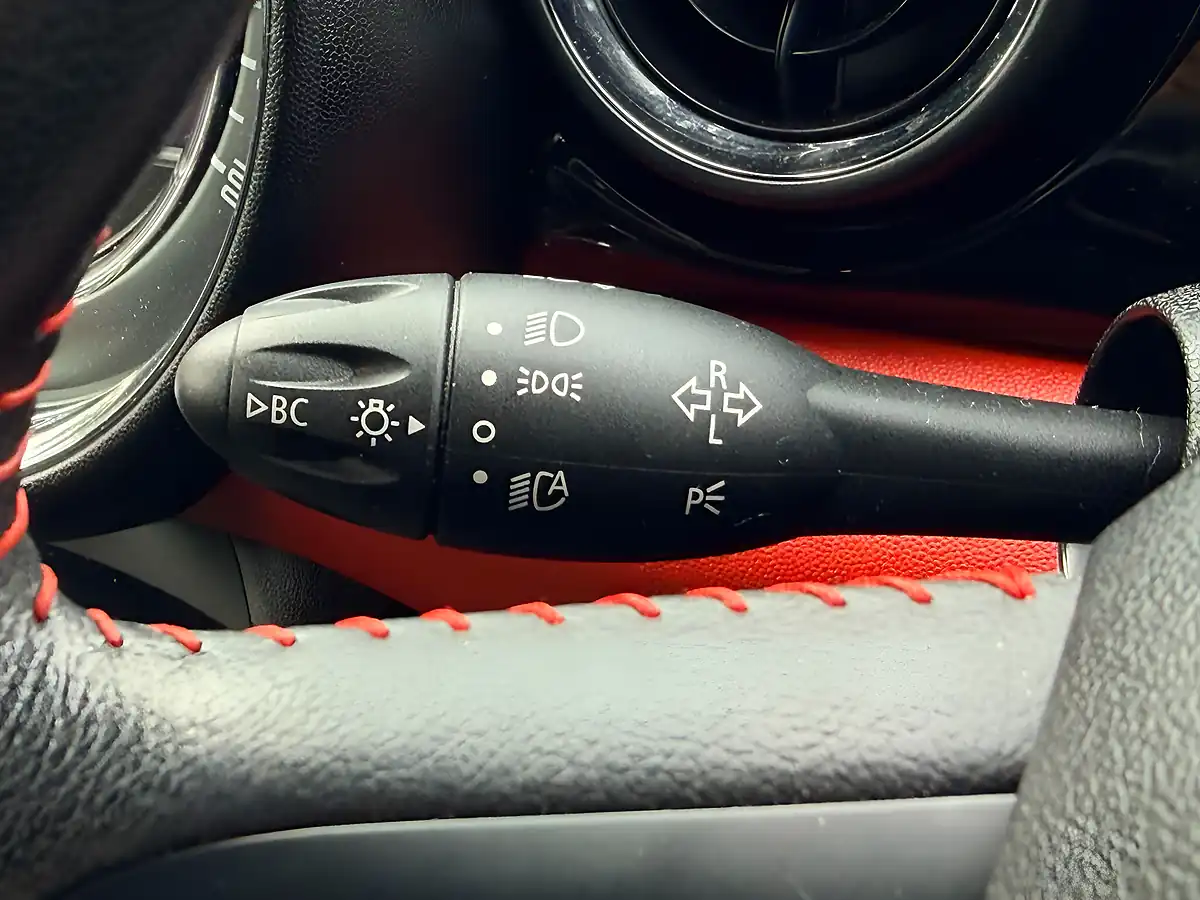 Used 2015 MINI Roadster Cooper S Red - Interior and Exterior details 18