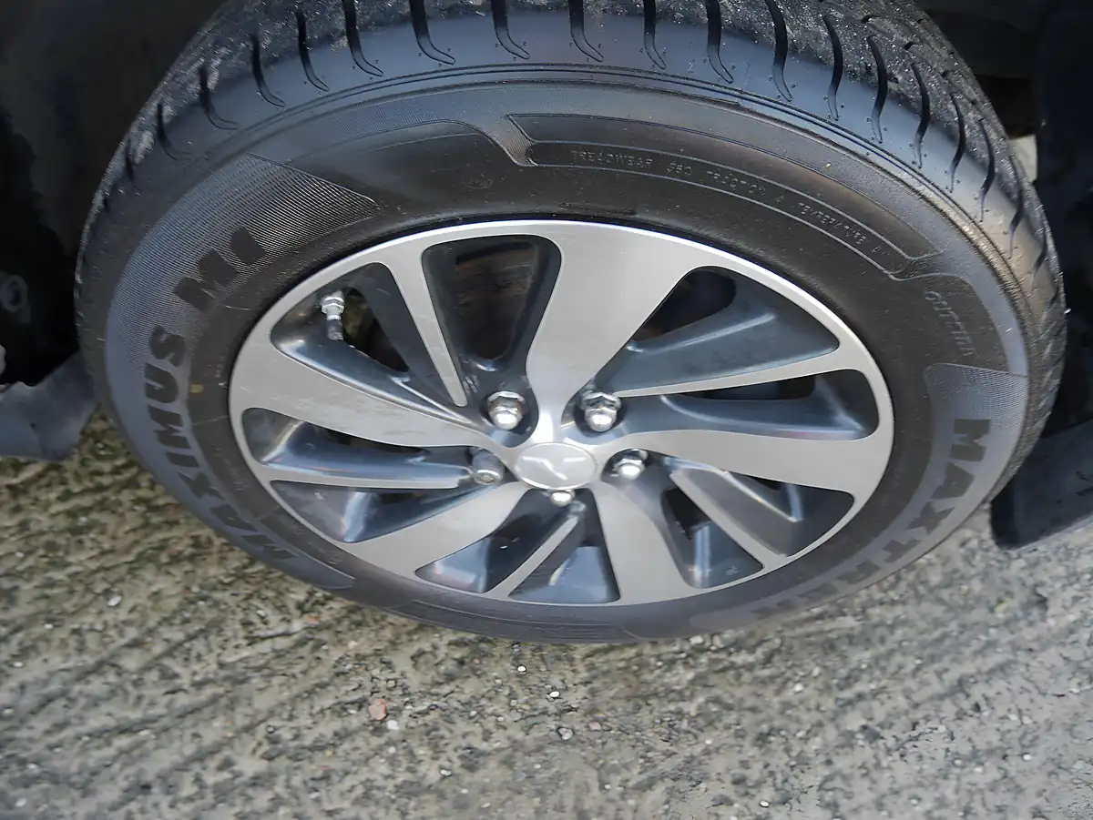 Used 2015 Mitsubishi Asx 3 Granite Brown - Interior and Exterior details 19