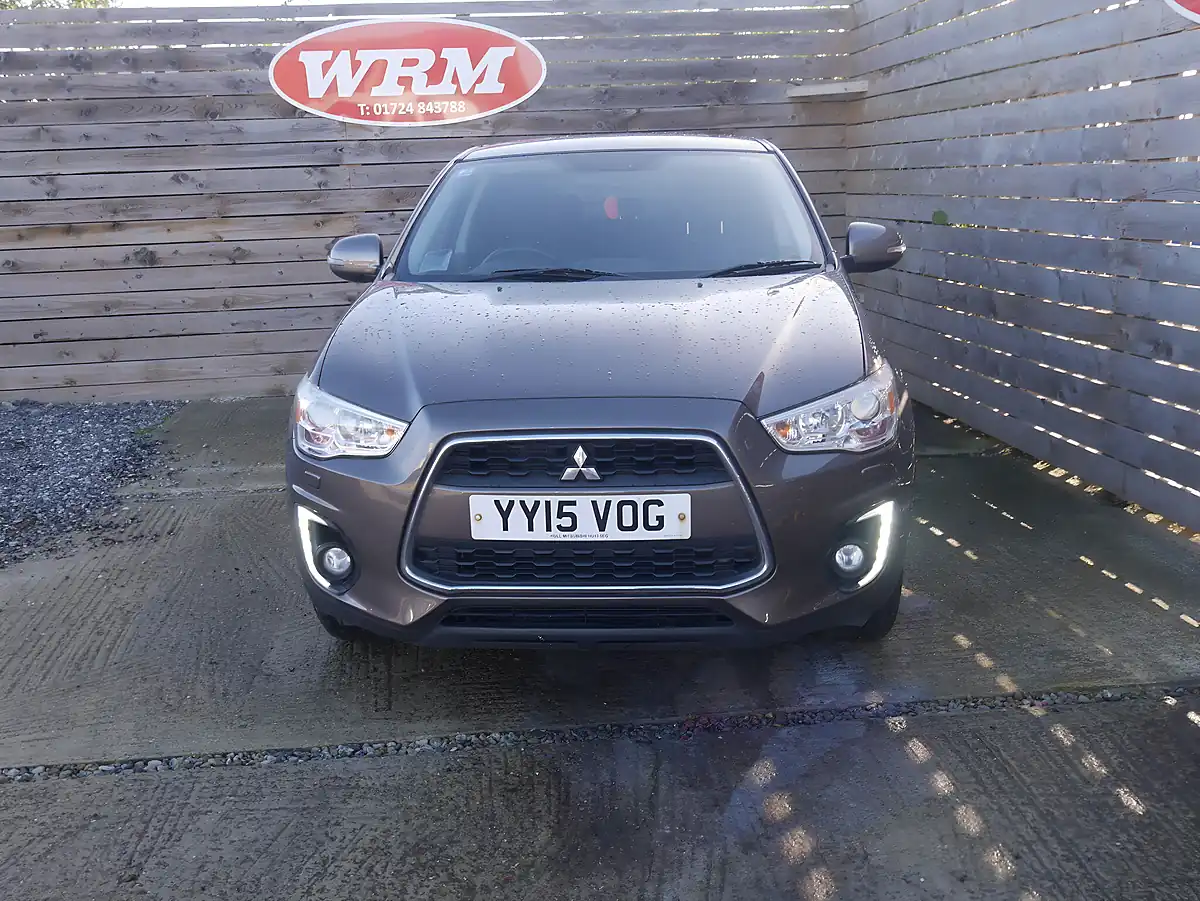 Used 2015 Mitsubishi Asx 3 Granite Brown - Interior and Exterior details 3