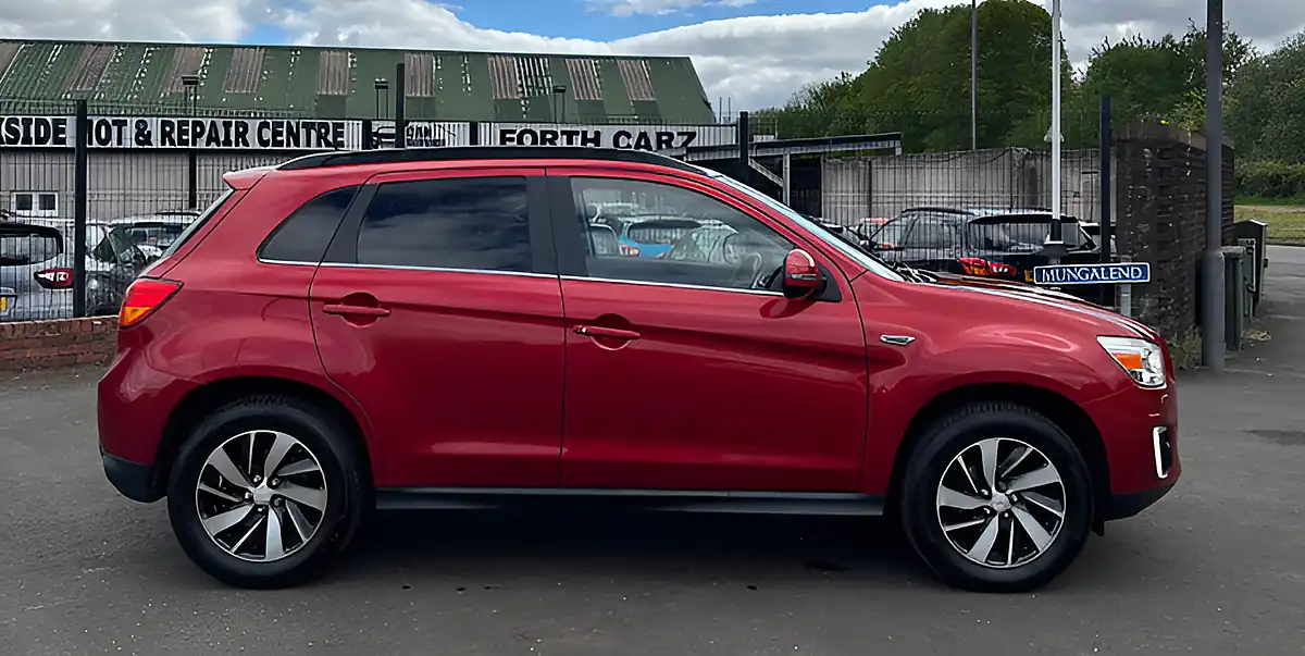 Used 2015 Mitsubishi Asx 4 Red - Interior and Exterior details 13