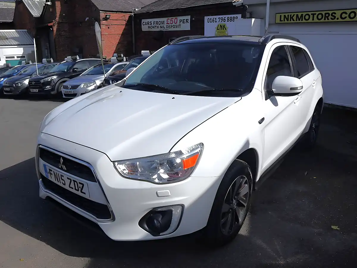 Used 2015 Mitsubishi Asx 4 White - Interior and Exterior details 19