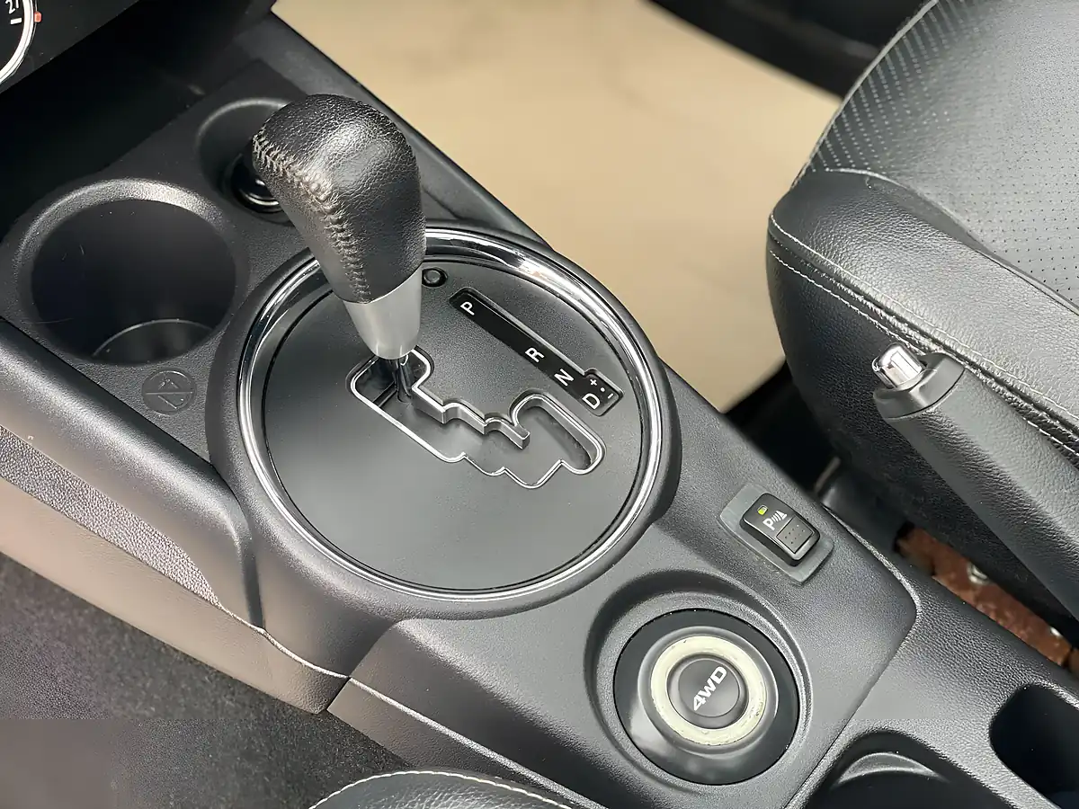 Used 2015 Mitsubishi Asx Zc-H Brown - Interior and Exterior details 19