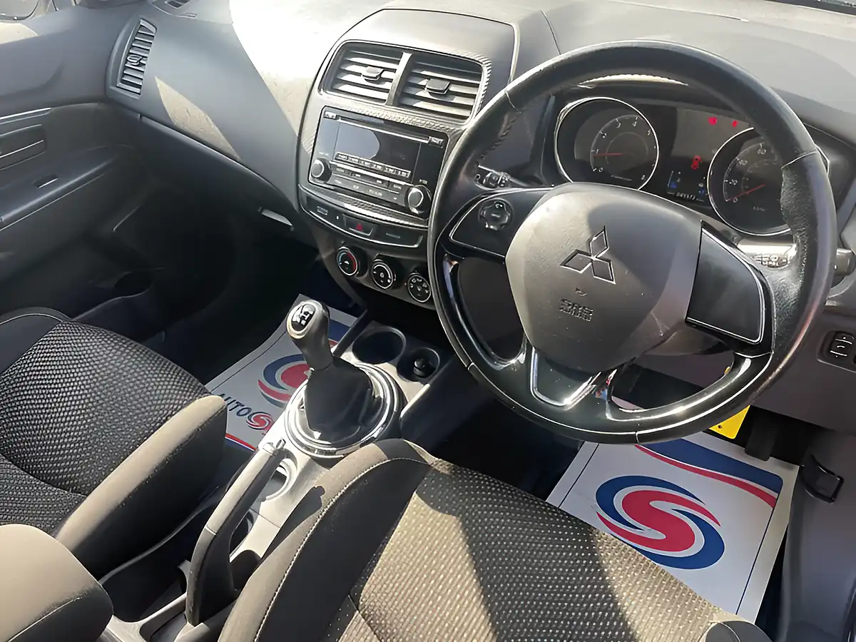 Used 2015 Mitsubishi Asx Zc Silver - Interior and Exterior details 10