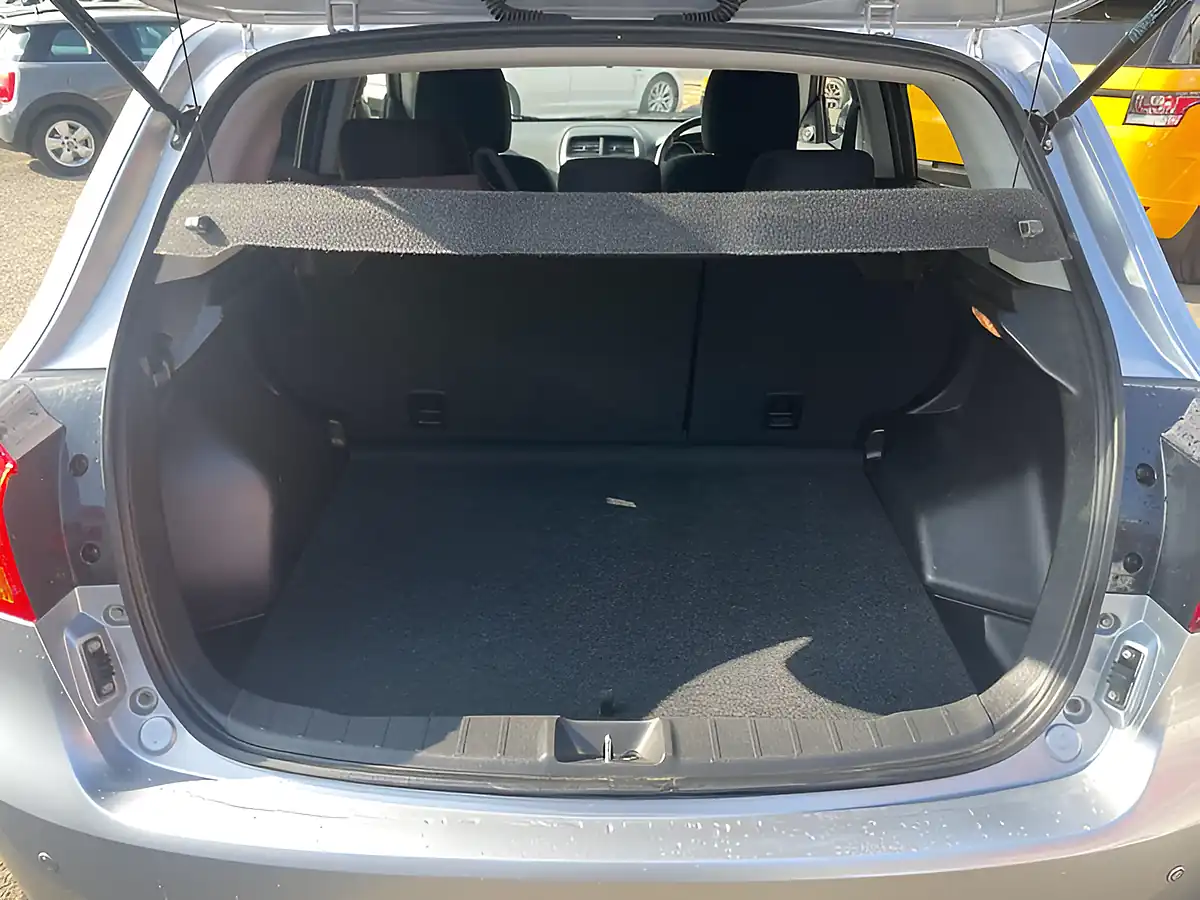 Used 2015 Mitsubishi Asx Zc Silver - Interior and Exterior details 14