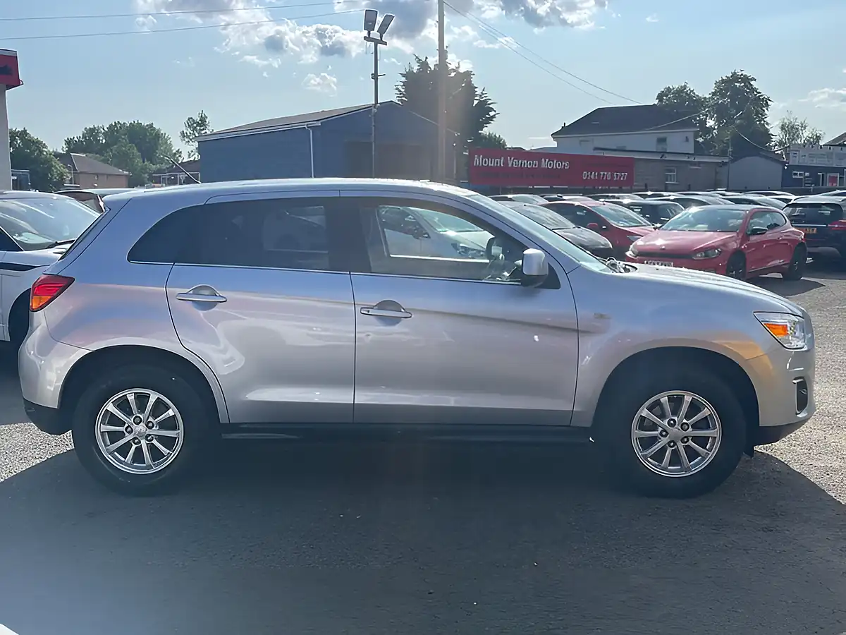 Used 2015 Mitsubishi Asx Zc Silver - Interior and Exterior details 7