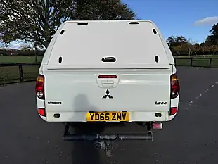 Used 2015 Mitsubishi L200 4Life White - Interior and Exterior details 6