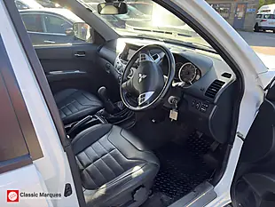 Used 2015 Mitsubishi L200 Barbarian Polar White - Interior and Exterior details 2