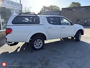 Used 2015 Mitsubishi L200 Barbarian Polar White - Interior and Exterior details 3