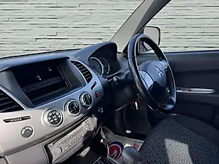 Used 2015 Mitsubishi L200 Challenger Black - Interior and Exterior details 16